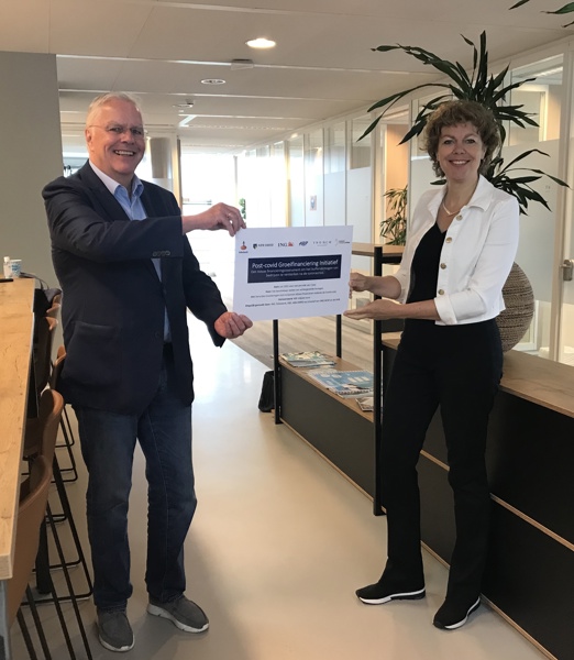 Chris Buijink (NVB) en Ingrid Thijssen (voorzitter VNO-NCW)